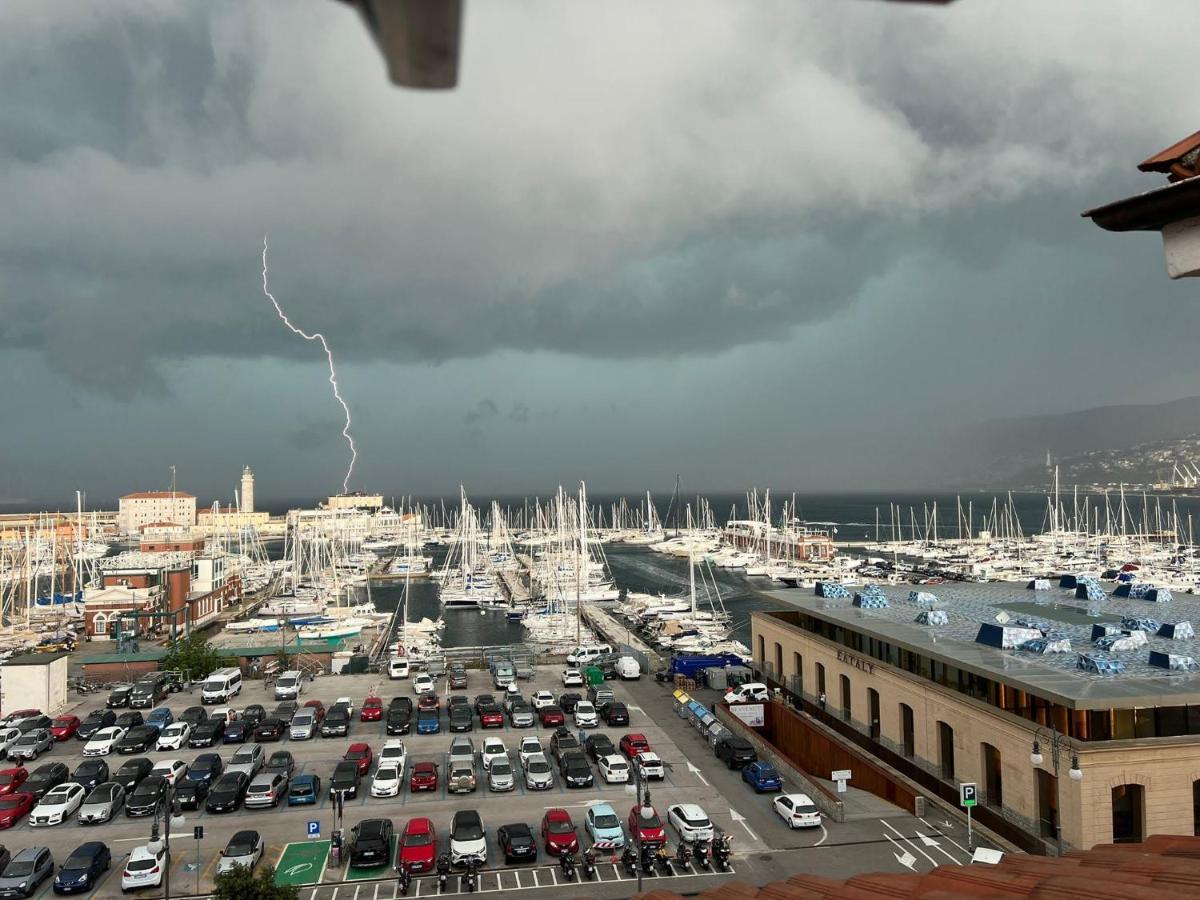 Le Rive Del Revoltella Apartment Trieste Luaran gambar