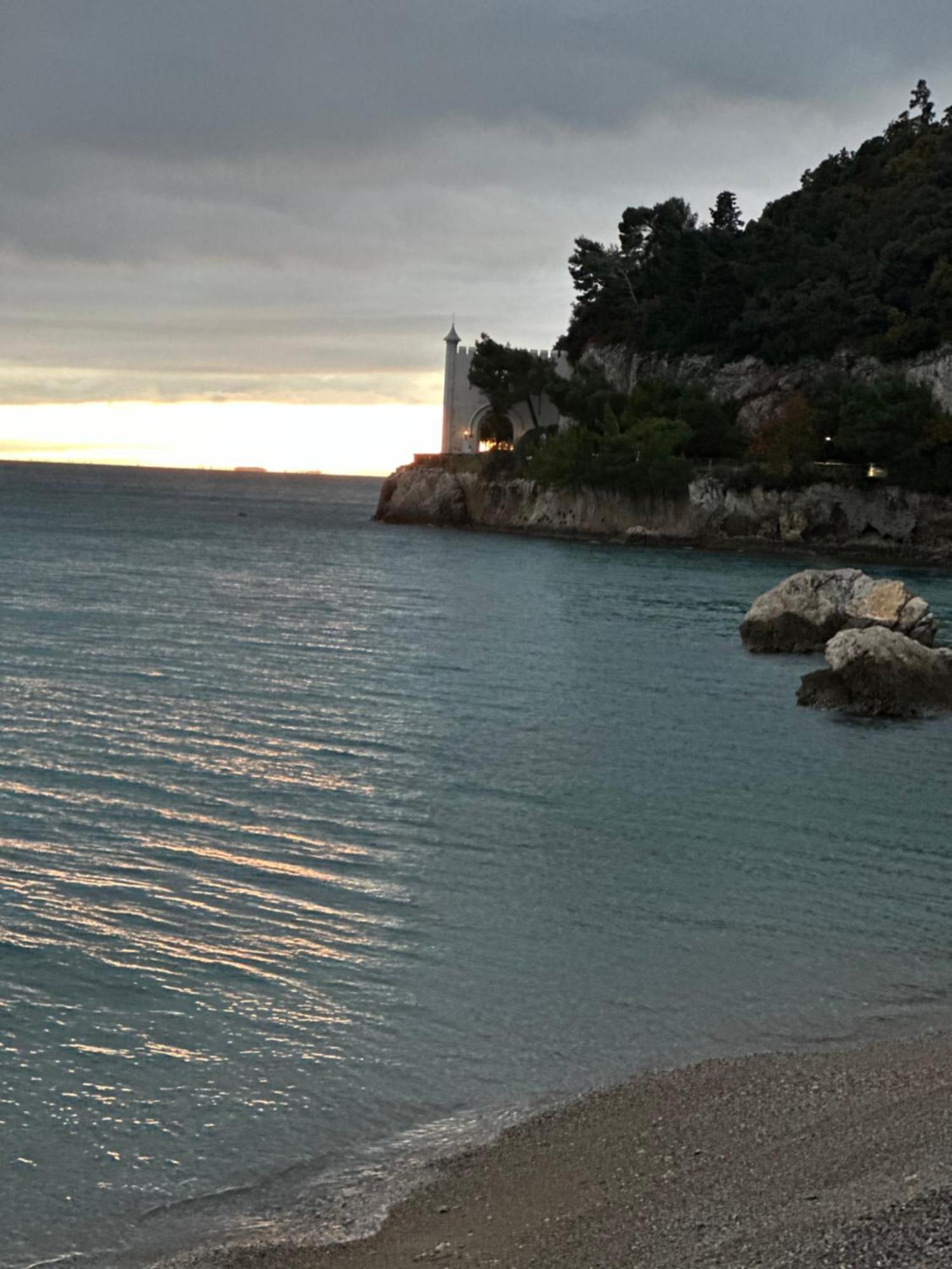 Le Rive Del Revoltella Apartment Trieste Luaran gambar